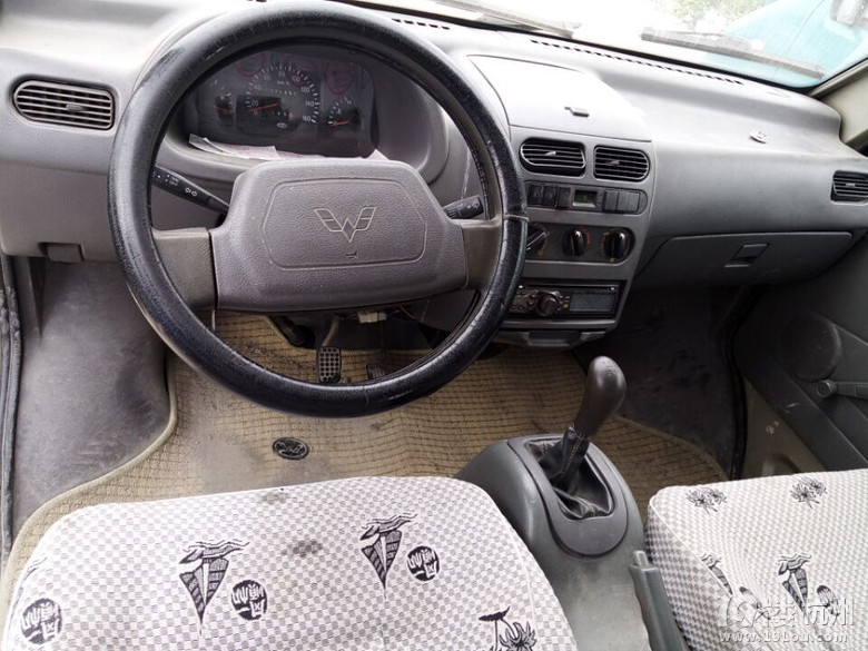 09款五菱之光,新车一样,无事故费用到明年只要