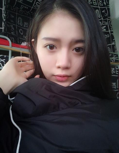 18岁学霸校花丁可儿惊天颜值曾是最小奥运火炬手-盘点娱乐圈-杭州19楼