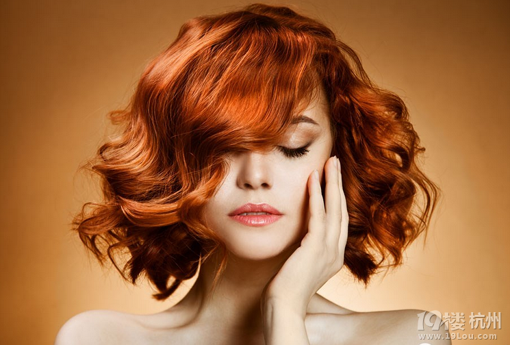 哺乳期<em>可以</em>染发吗?此刻爱美要不得!-婴儿期(1