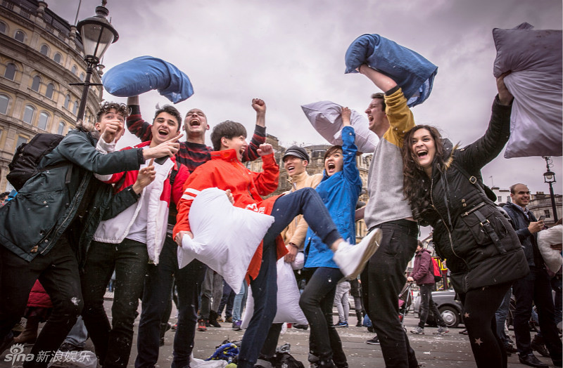 《花儿与少年》枕头大战 井柏然挑衅杨洋-盘点