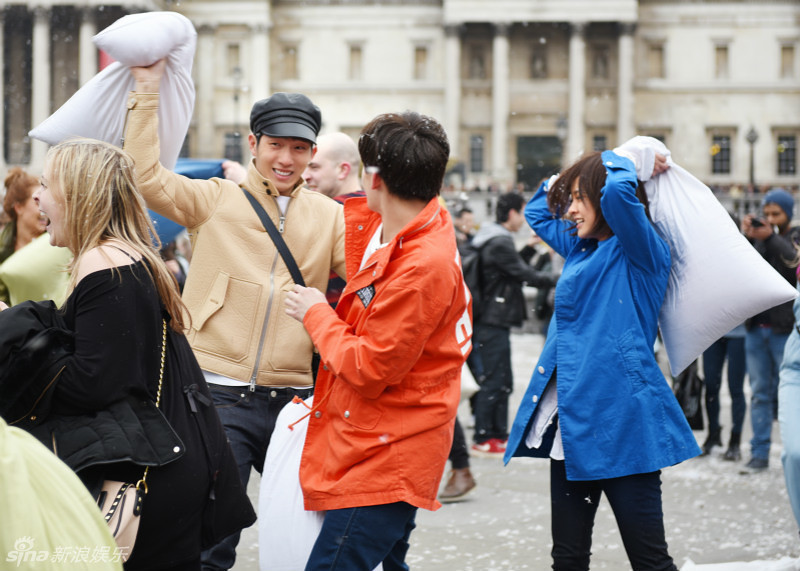 《花儿与少年》枕头大战 井柏然挑衅杨洋-盘点