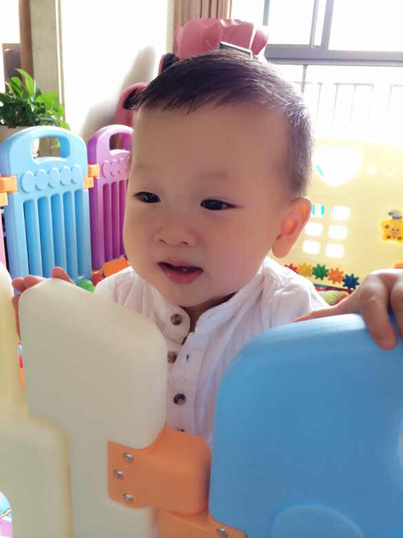熊<em>孩子</em>,<em>头发湿</em>了又湿!玩疯啦!-妈咪宝宝秀-杭州