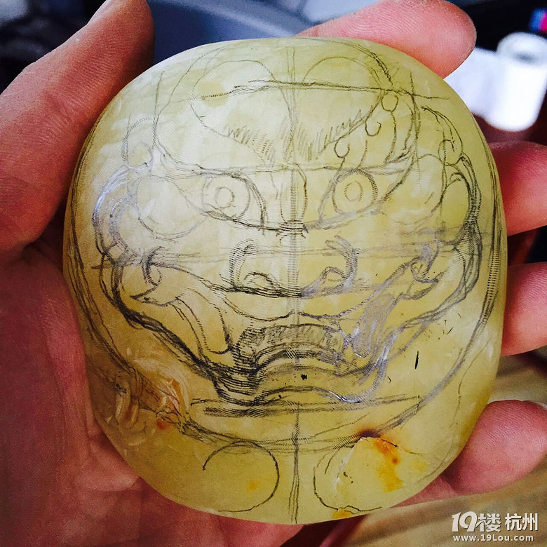 蜜蜡牌龙9子狴犴雕刻DIY