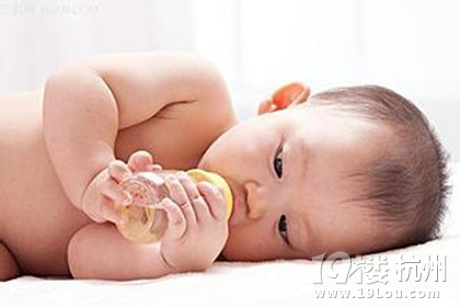 5个月的宝宝得了气管炎怎么办?正确护理帮宝