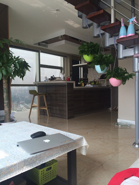 本人是科学老师,教学经验三年。有爱心和责-找