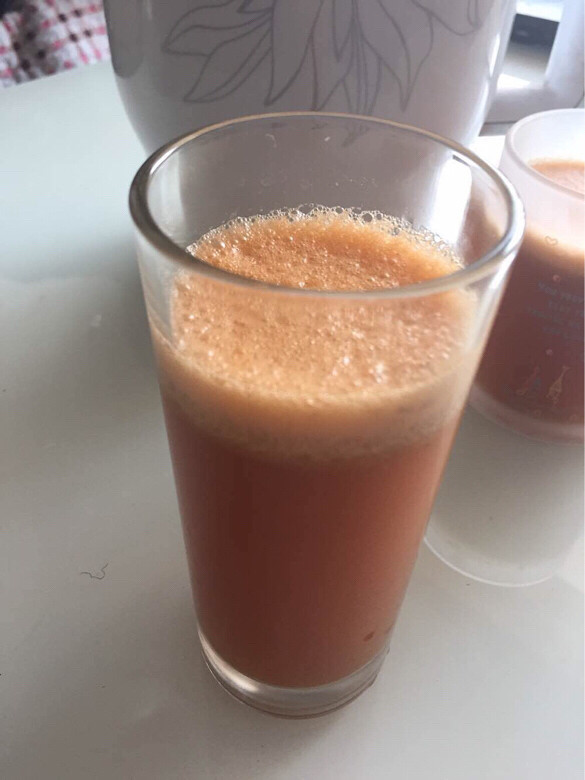 医生千叮咛万嘱咐不要碰辛辣的食物跟冷饮!-养