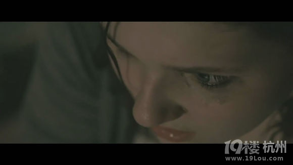 图解电影《丧家之女》施瓦辛格的女儿居然是僵