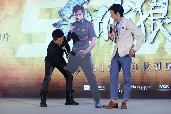 吴京张晋玩直男表白 古天乐搞笑国语再现-影片
