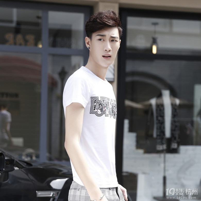 这天小明对小红说:亲爱的我们结婚吧,-Shopp