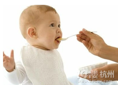 宝宝几个月可以吃粥?循序渐进宝宝才会健康!-