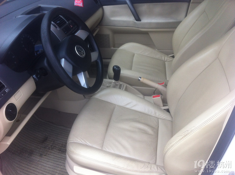 诚心出09年大众Polo两厢.车好质保3个月.有问