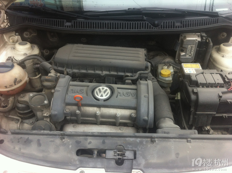 诚心出09年大众Polo两厢.车好质保3个月.有问