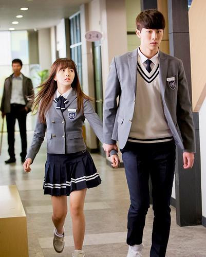 韩剧学校2015恶搞结局 南柱赫金所炫萌萌哒cp