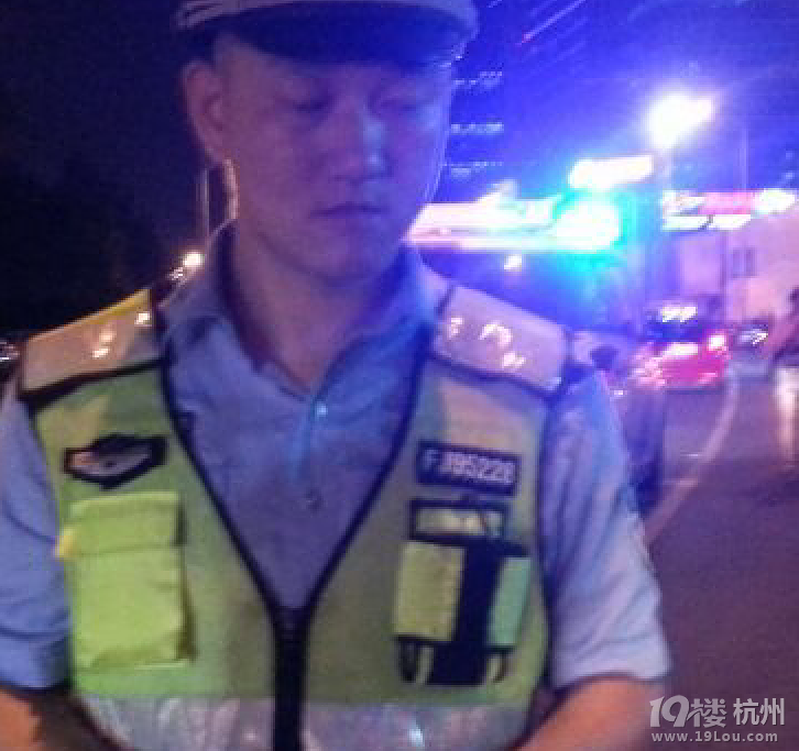 滨江交警钓鱼执法,我们被迫成鱼愚了-讨论-拉