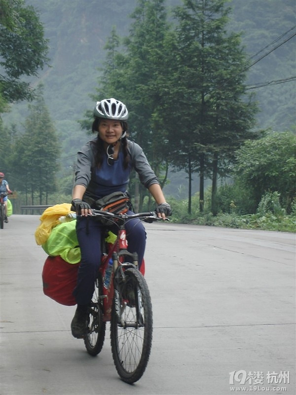 帅哥美女,美食美景,有笑有泪--聪聪的川藏线318骑行日记-骑行游记-单车生活-杭州19楼