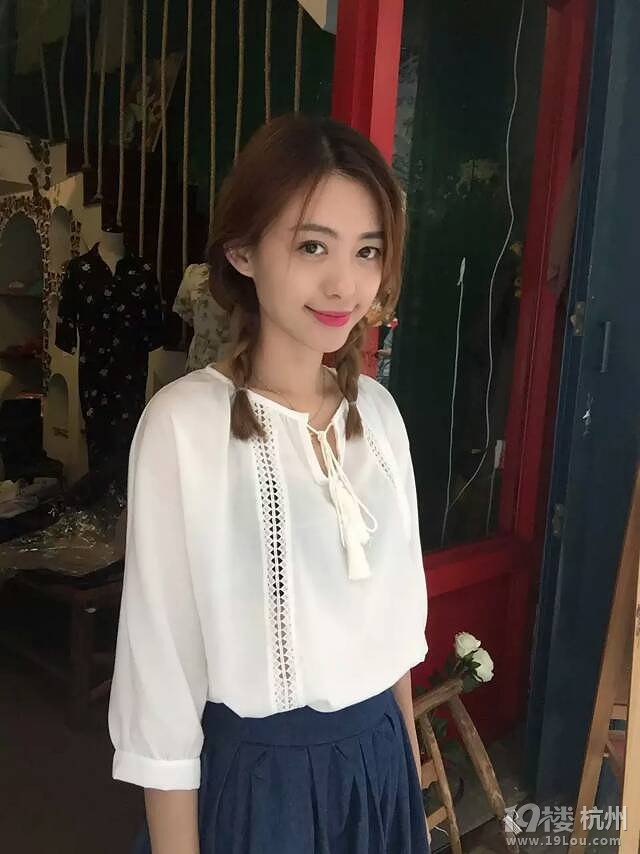 【T恤大作戰(zhàn)】+純色清新簡單，不一樣的氣質(zhì)