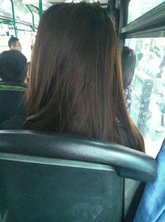 被这个女的<em>头发</em>熏<em>死了</em>,一股浓浓的<em>染</em>-手机随手