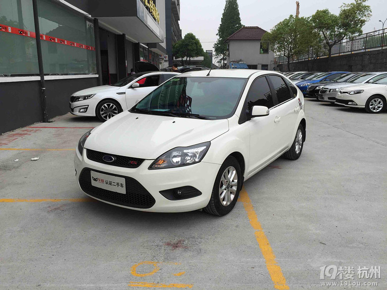 福特 2013年款 经典福克斯-两厢 1.8 手动 基本