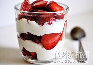 夏天如何自制酸奶？動(dòng)手diy營(yíng)養(yǎng)又美味！