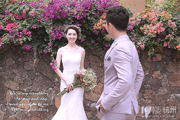 beauty~收下巴显瘦~~婚纱照姿势大全~-谈婚说