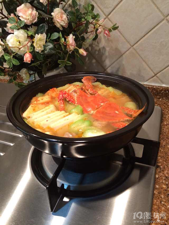 思密達的美味----泡菜時蔬海鮮湯