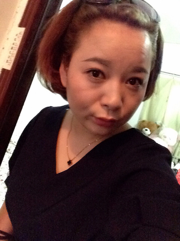 <em>头发染</em>的剪的真<em>后悔</em>,我想问这世-手机随手拍-杭