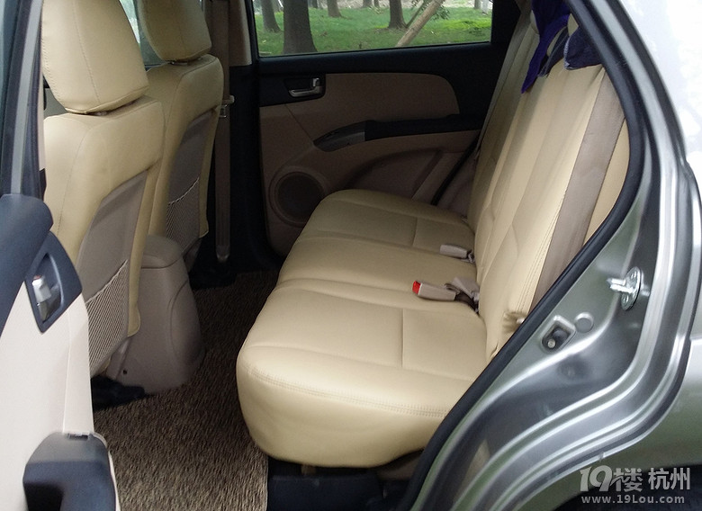 起亚狮跑 2.0MT带天窗 费用足 可注册滴滴打车