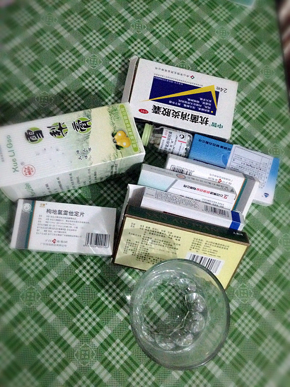 干咳将近两个星期,吃的药自己药店买的医院-健