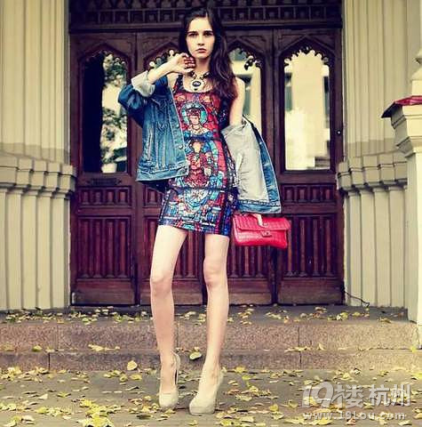 她顏值高卻不當(dāng)花瓶，卻用穿衣征服了全世界！