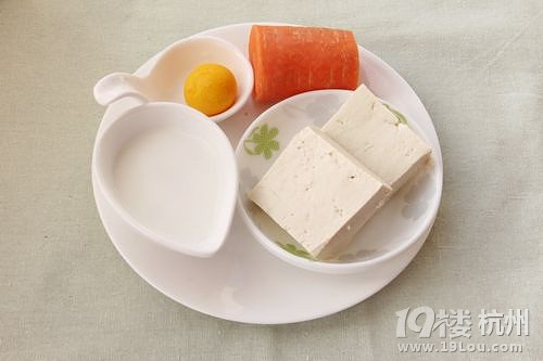 简单易做的宝宝营养辅食--三色豆腐泥-家常菜-