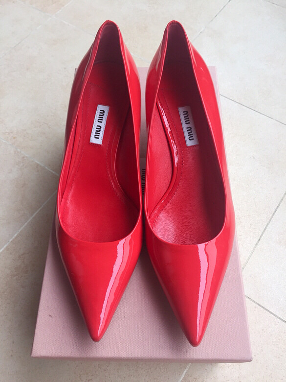 miumiu,gz大牌女鞋打折款!国外带-Shopping帮