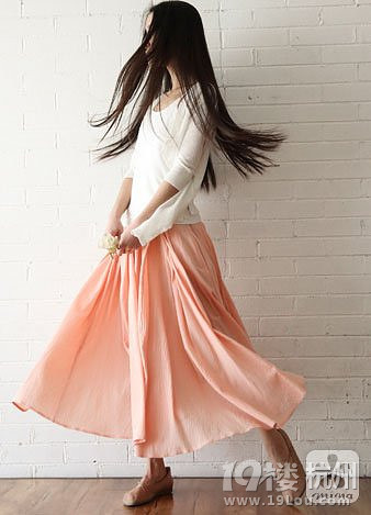 秋风到 衣柜里该添点杏色啦-服饰搭配-咖啡大