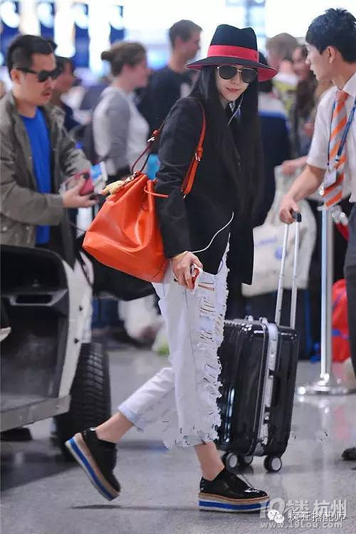 李晨為冰冰慶生，她是粉色少女還是時尚女王？