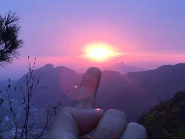 周末的早晨,方山看日出的人特别多