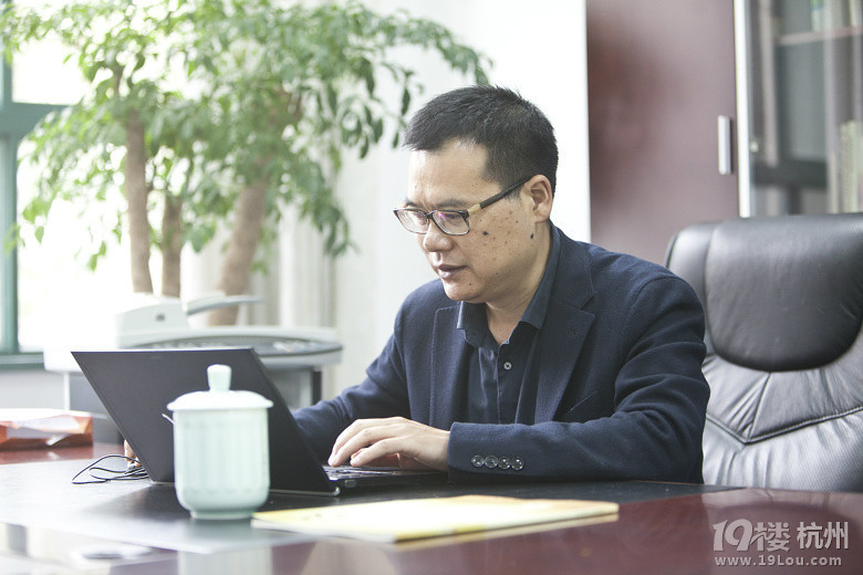 L̎ݲɺɵСW(xu)SУL