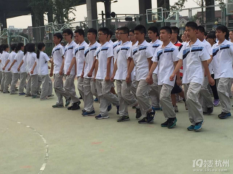 温柔善良的汤灿丽班主任 长河高中高一8班 刘