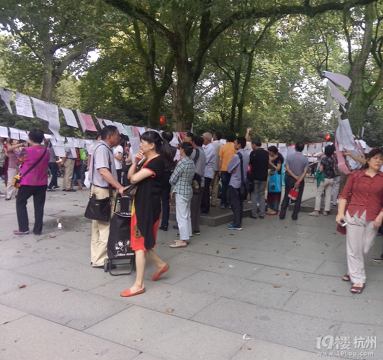 周末疯的累死狗狗了~~抹了一把脸满手奶水!-口