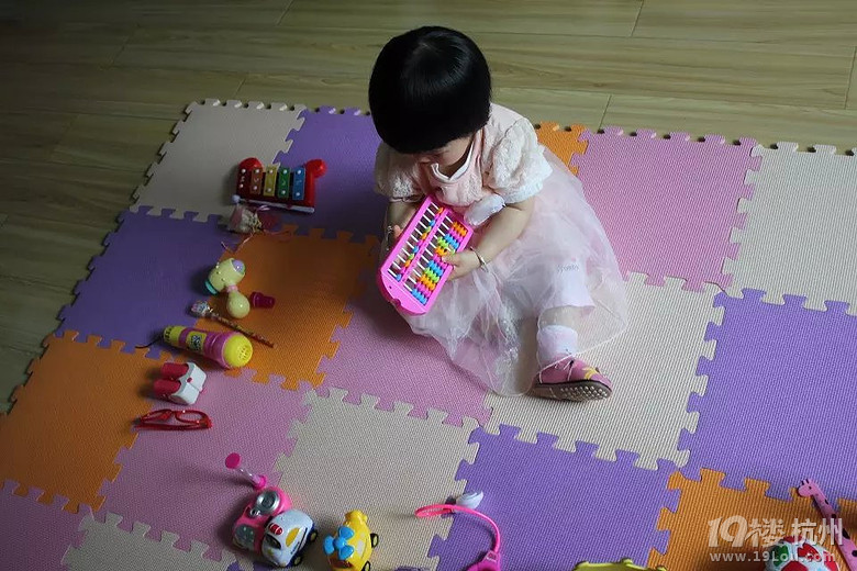 【2015合生元育女心经】17个月不到的娃玩电