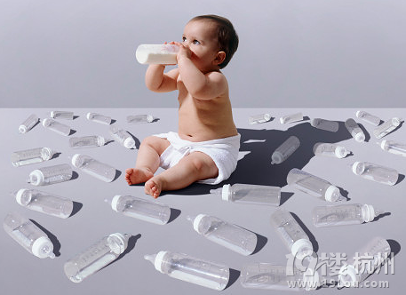 宝宝多大可以喝牛奶 原来这个年龄段最适-婴儿