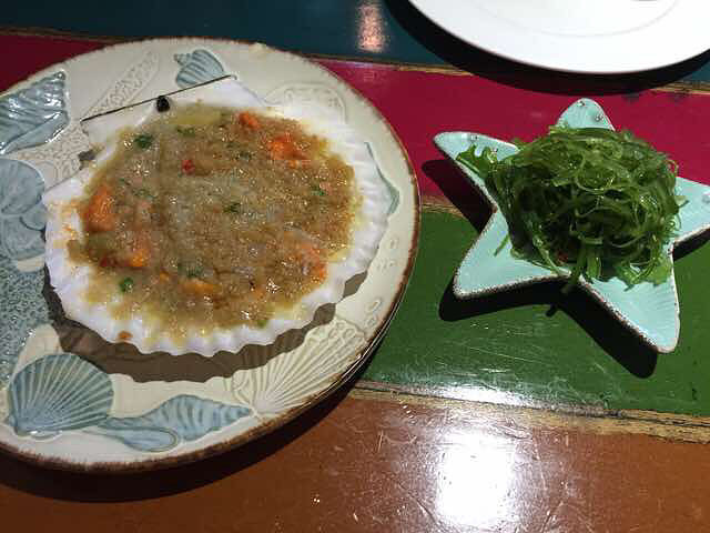 宝宝一直想吃的片皮鸭,来自西湖春天。两个-美