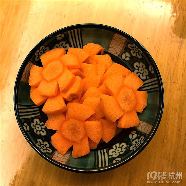 幸福!收到19楼生活馆免费试吃的有机蔬菜一包