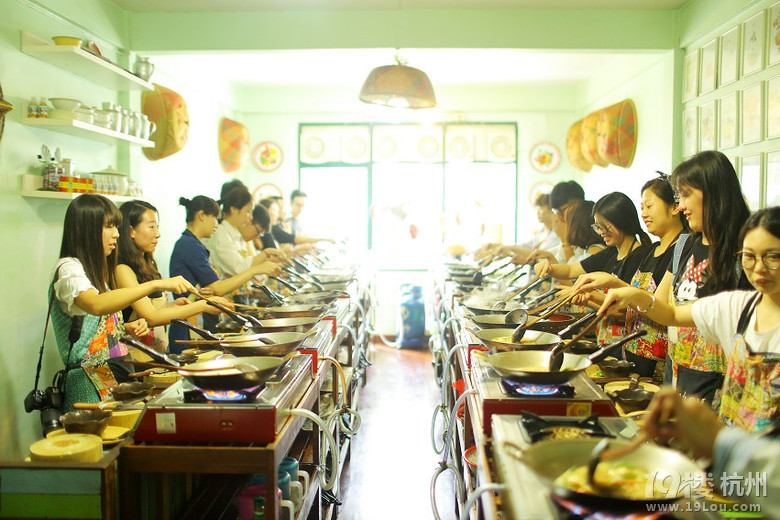 #清奢漫旅#首站泰國五晚六天+專業(yè)旅拍+萬人迷金浩森帶隊(duì)！完美！