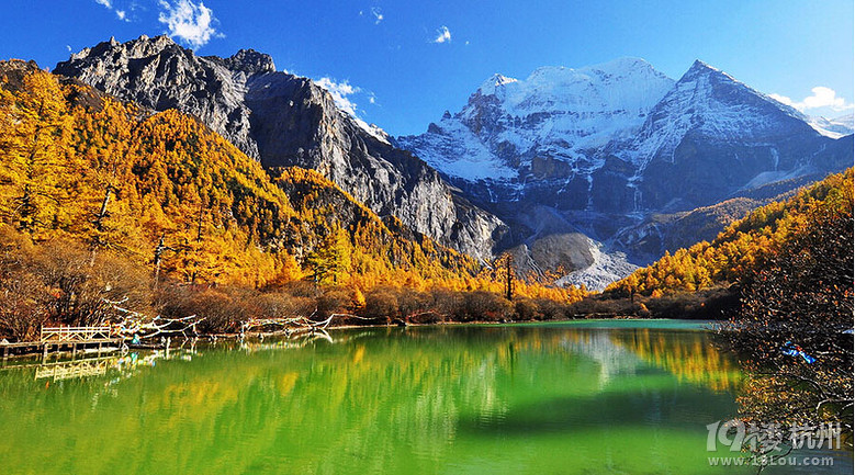 稻城亚丁机票价格 成都到稻城亚丁景区图片-今