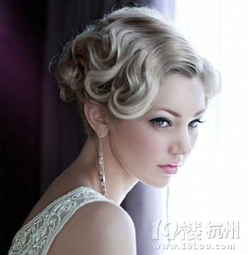 【欧美新娘发型】欧美新娘编发发型，欧美新娘发型图片