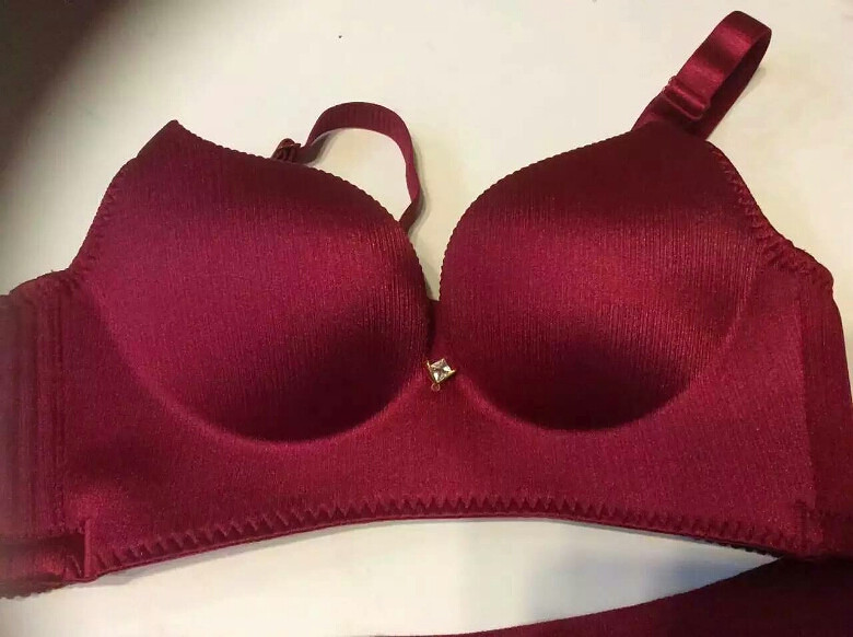 <em>什么样的</em>内衣是<em>健康</em>的,能够起到对胸部保护-S