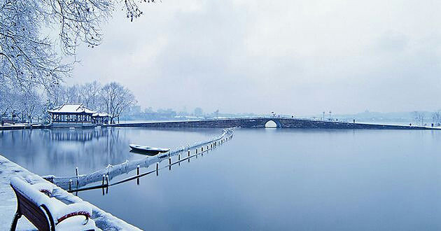 昔我往矣,杨柳依依。 今我来思,雨雪霏霏-情感