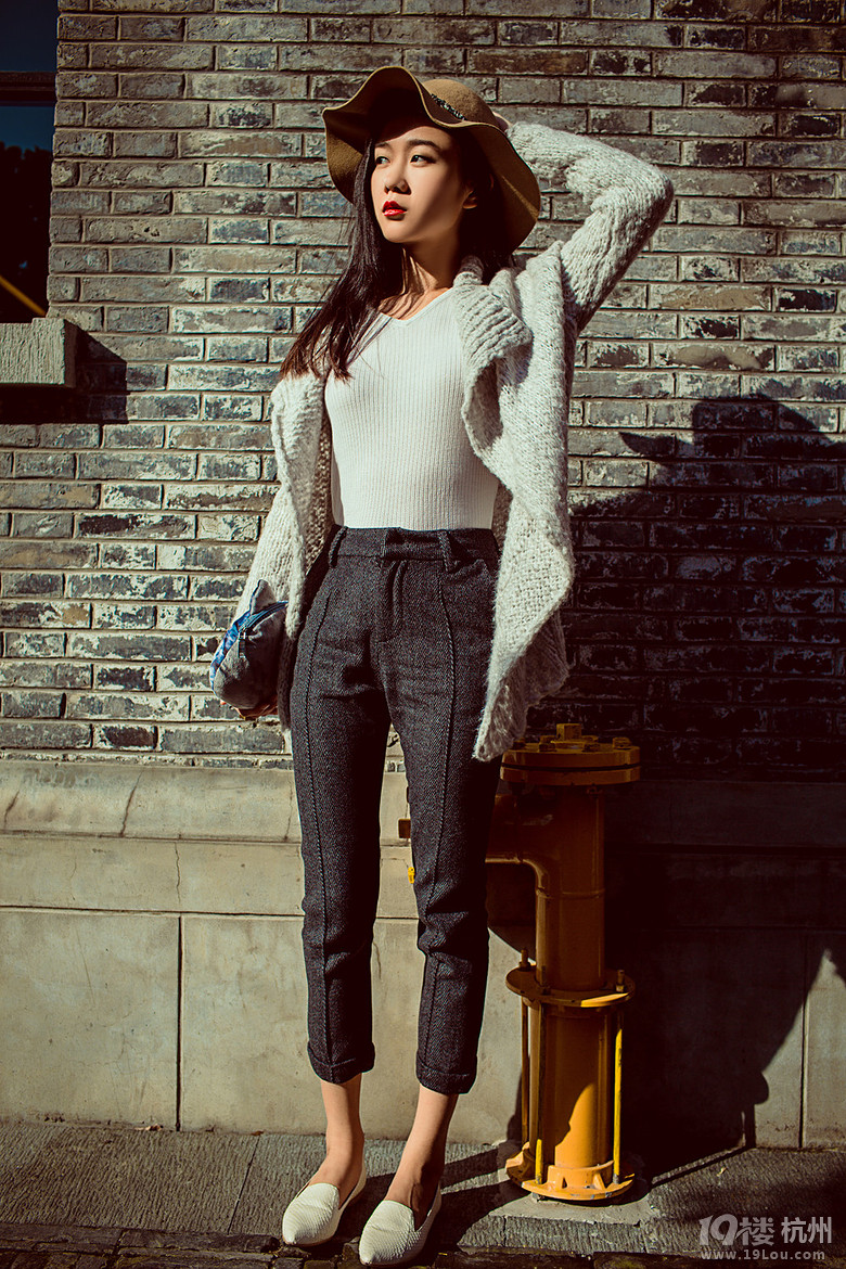 [ Ava搭配周记 ]暖冬里,你更需要显瘦裤装-服饰