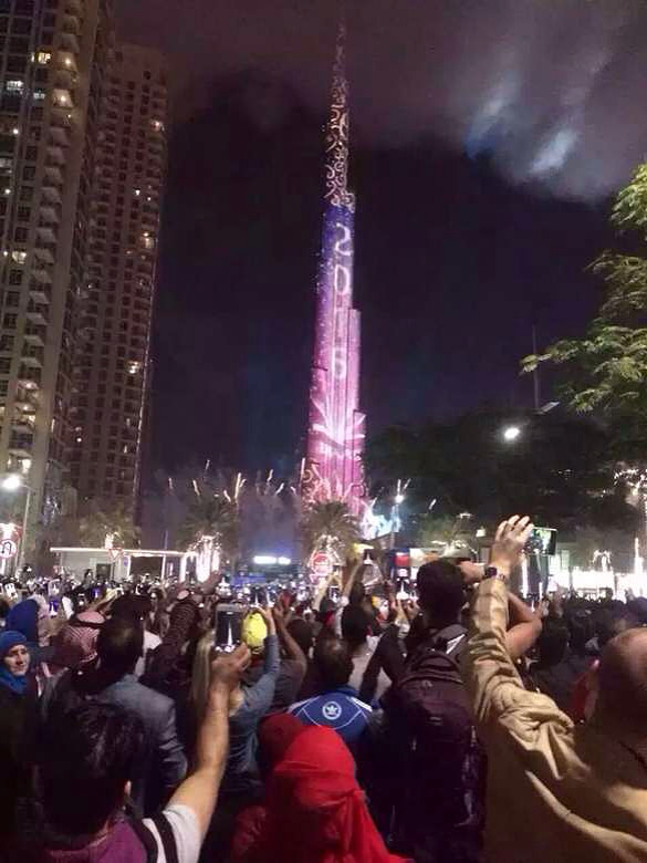 迪拜时间最高楼的跨年烟花…回家已经凌晨-手