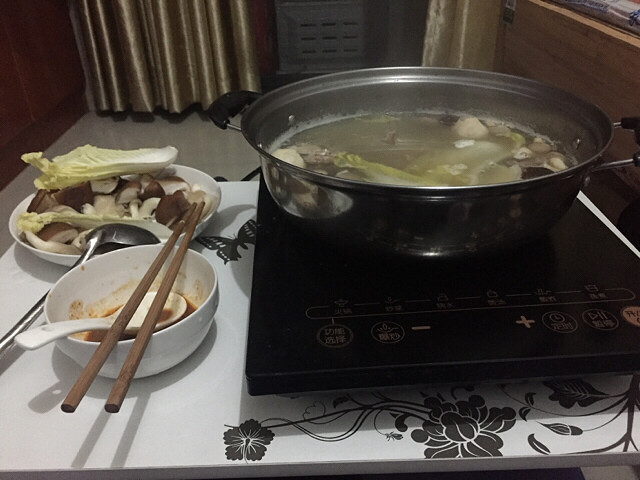 现如今我可以一个人在家吃火锅了，这几年我-手机随手拍-杭州19楼