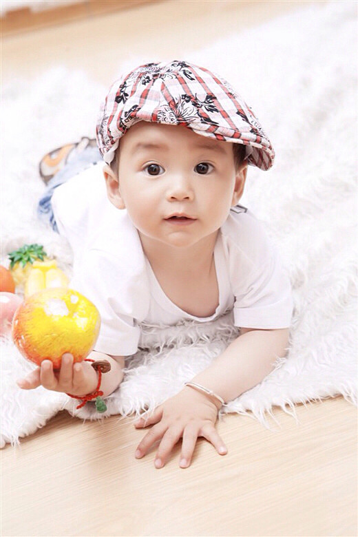 星星参加19楼的萌宝大赛…哥哥来助阵…-帮帮